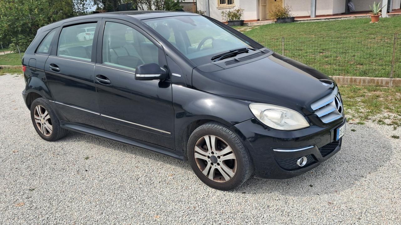 Mercedes-benz B 170 NGT BlueEFFICIENCY Chrome XCommercianti