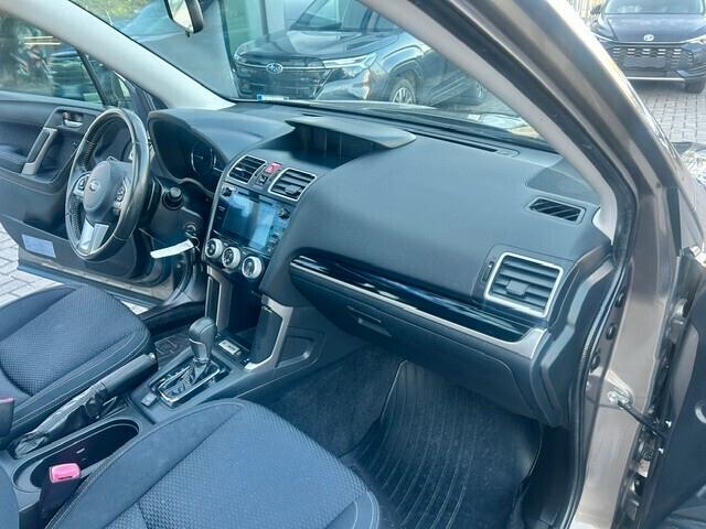 Subaru Forester 2.0i Lineartronic Style Saas