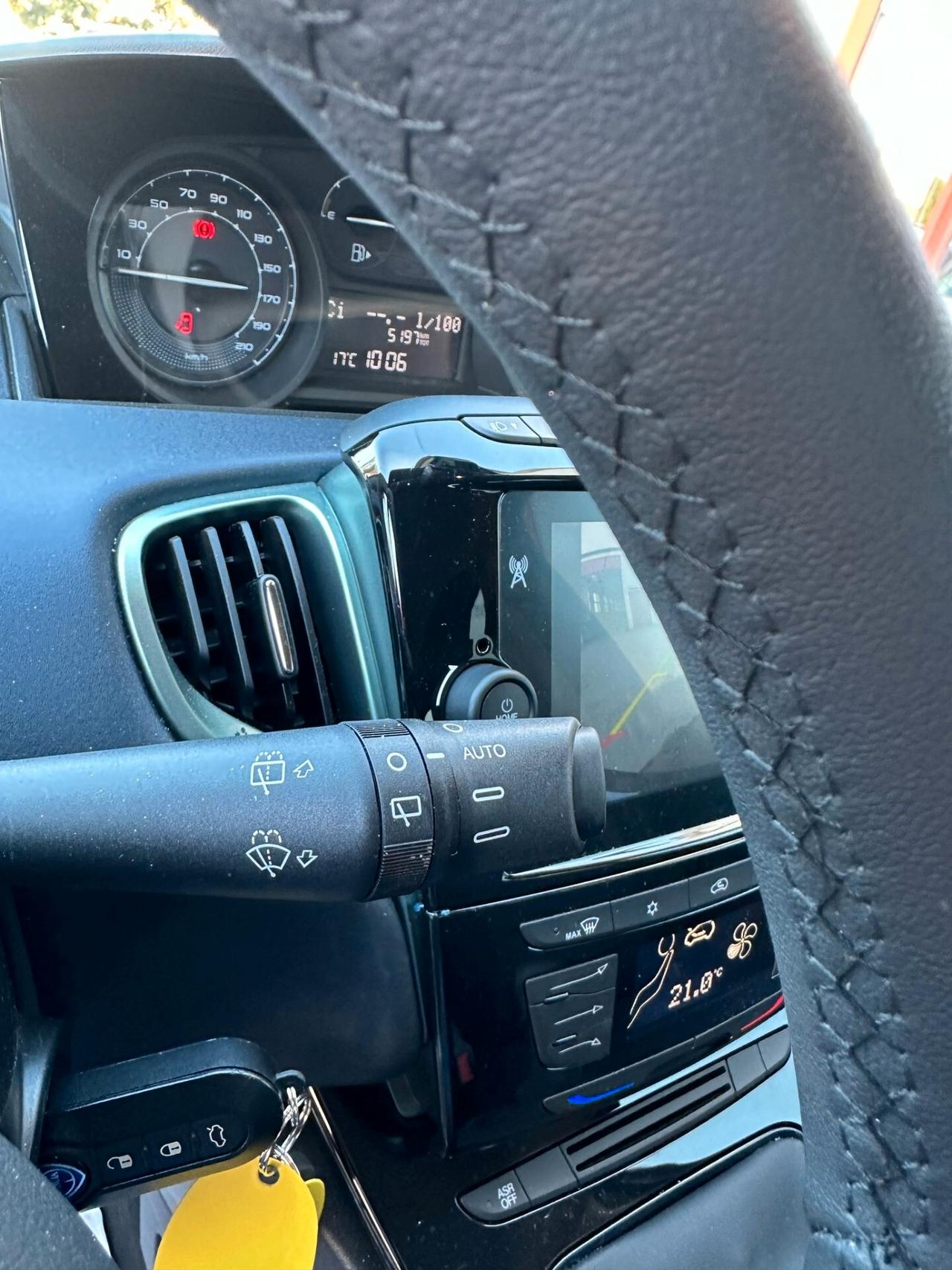 Lancia Ypsilon 1.0 FireFly 5 porte S&S Hybrid Platino