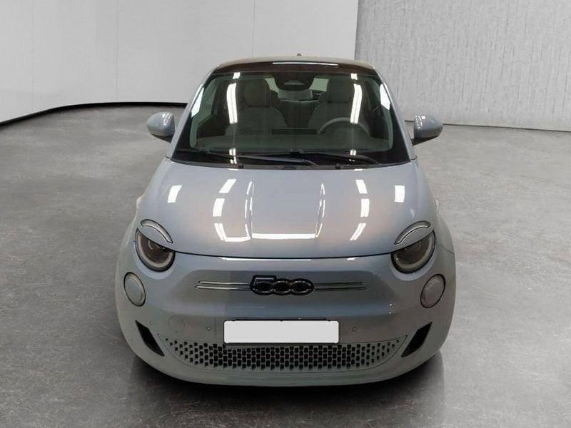 FIAT 500 500e 42 kWh La Prima