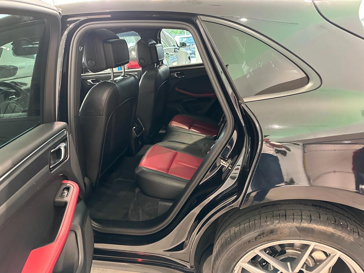 Porsche Macan 2.0 265CV PDK IVA ESPOSTA
