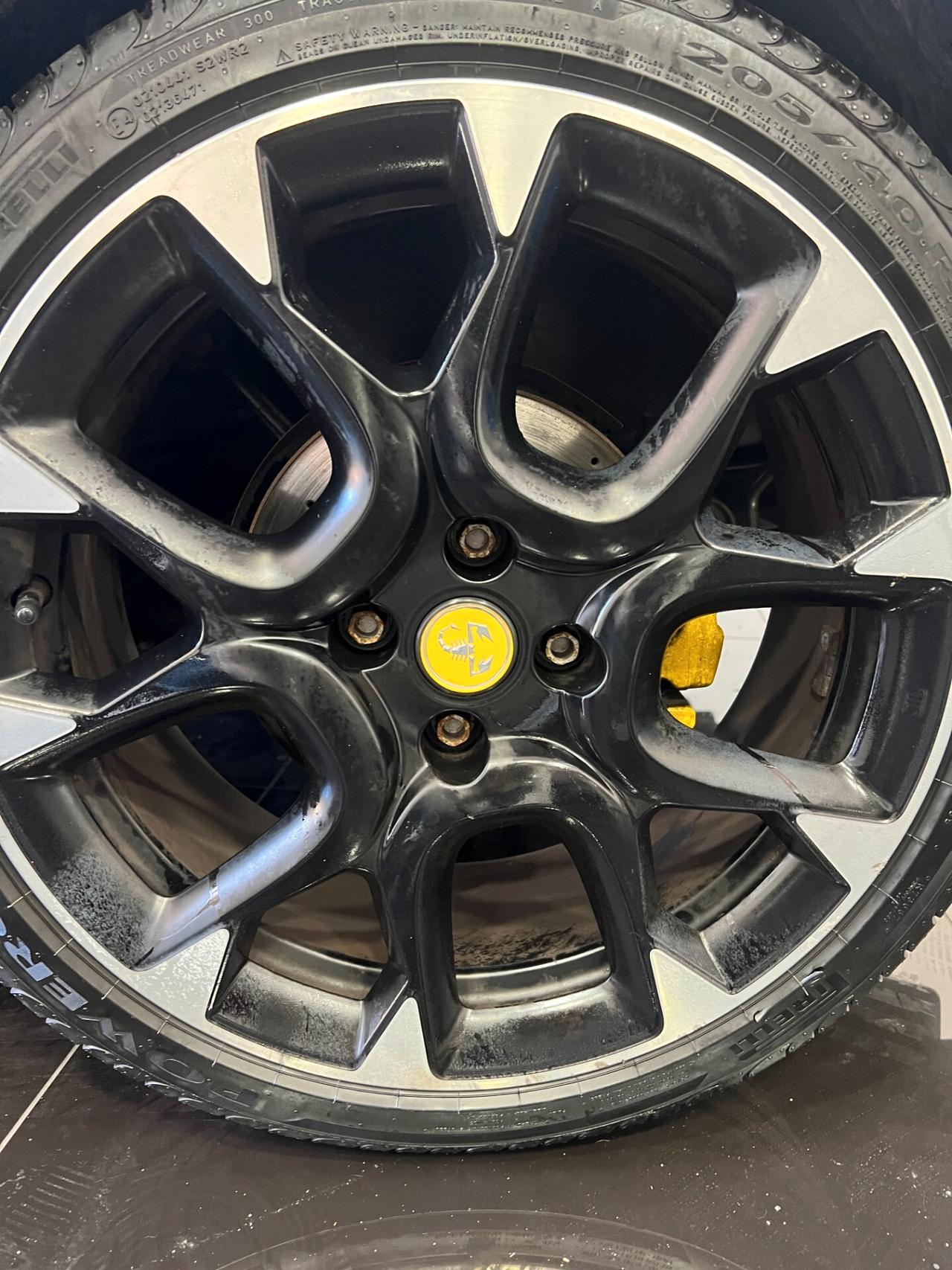 Abarth 595 1.4 Turbo T-Jet 180 CV Competizione
