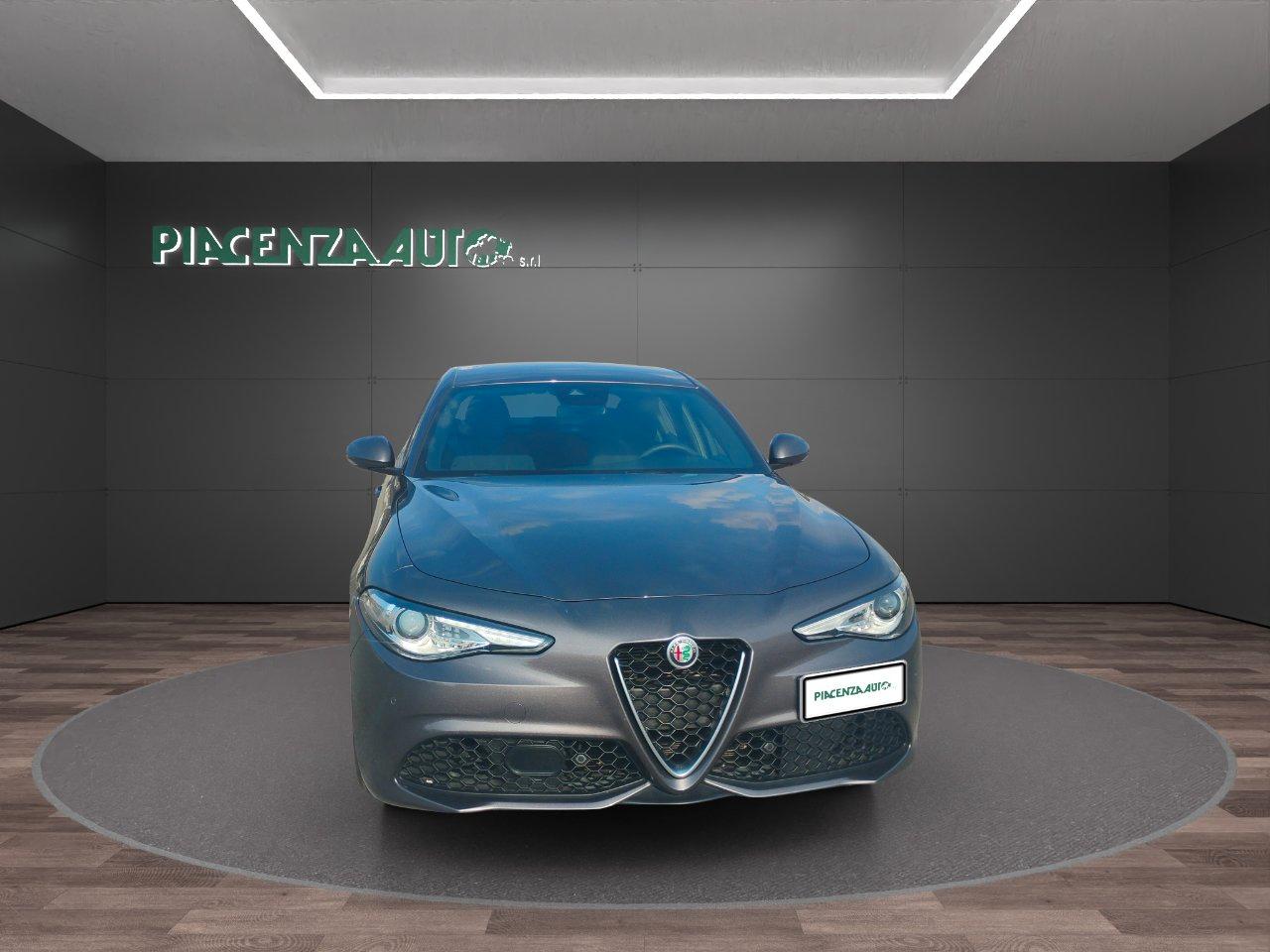 Alfa Romeo Giulia 2.2 t Super.160cv .NAVI.TELECAMERA