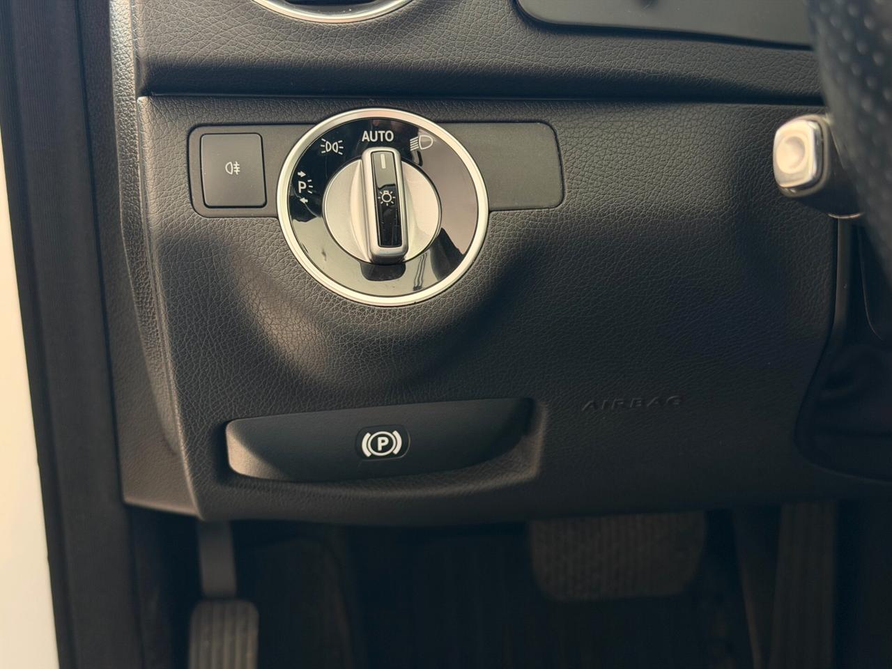 Mercedes-Benz C 220 NB. descrizione