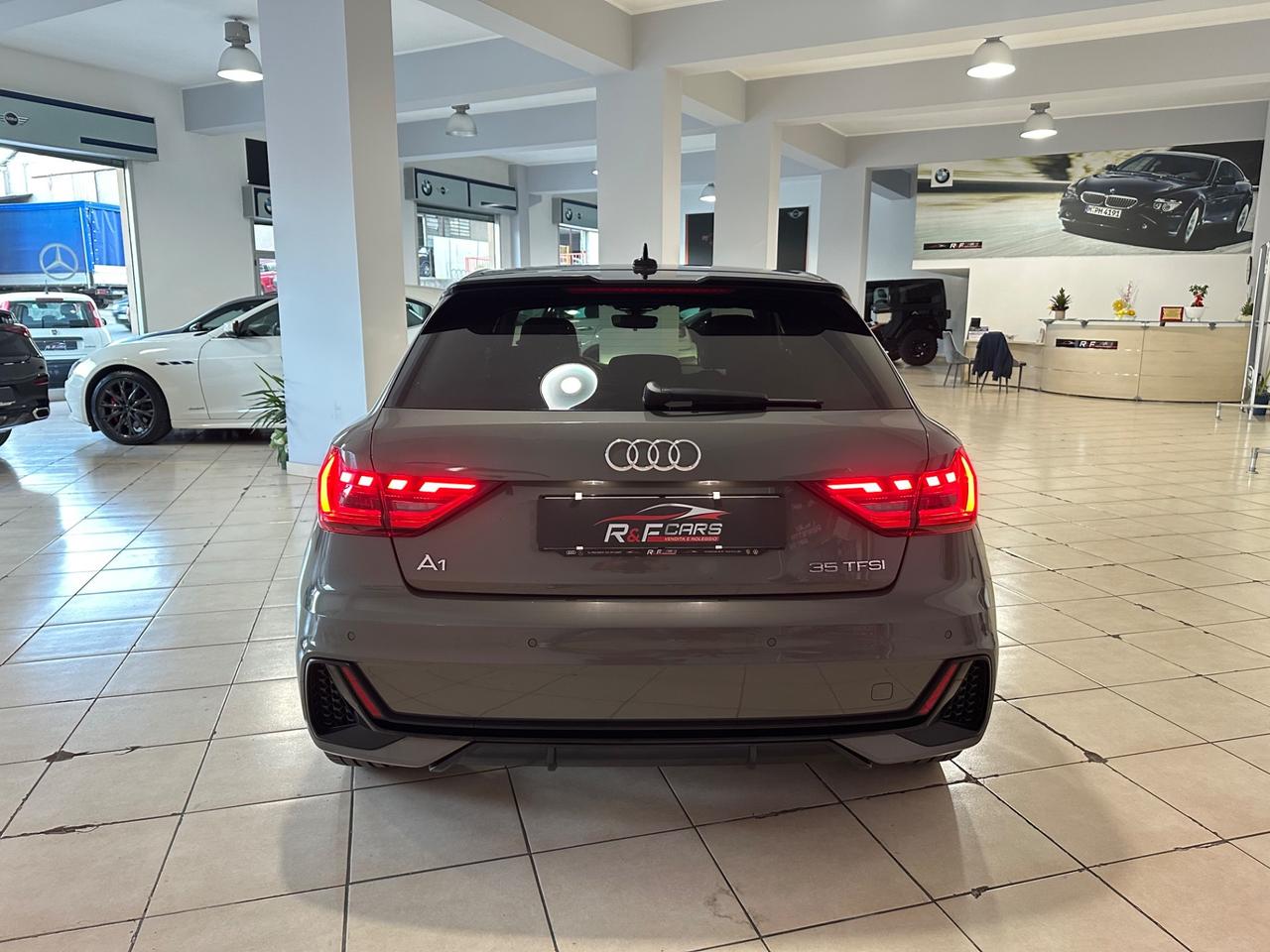 Audi A1 SPB 35 TFSI S tronic Identity Black