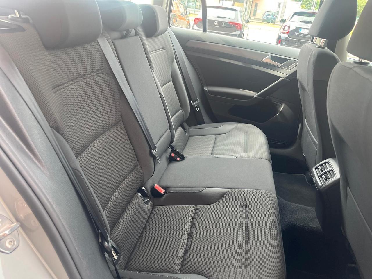 Volkswagen Golf Variant Golf Variant 1.6 tdi Executive 115cv dsg