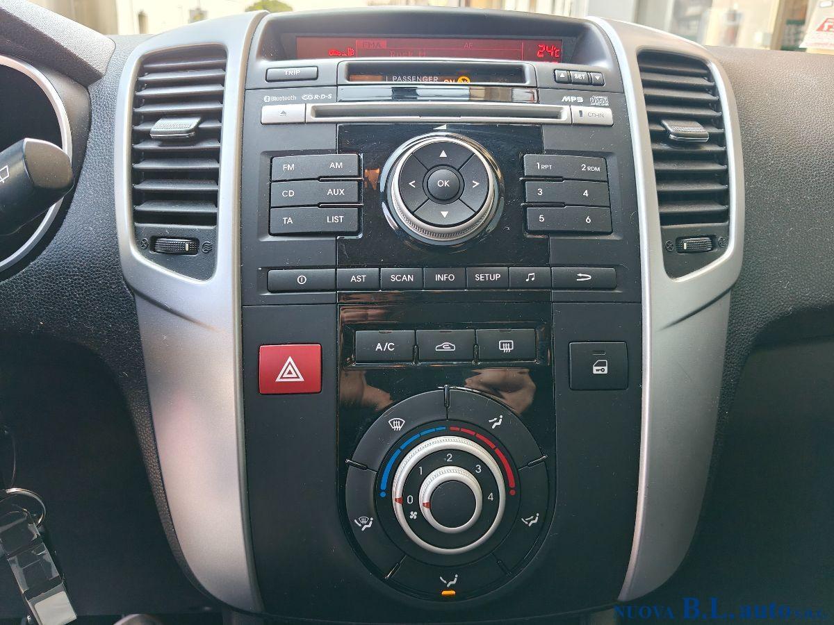 KIA - Venga 1.4 crdi Crossover 90cv