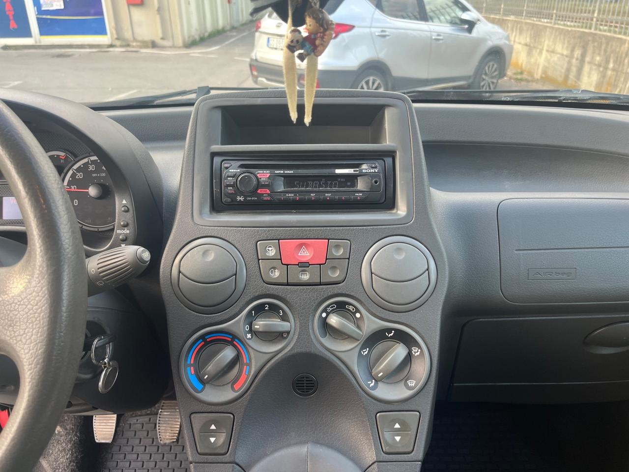 FIAT PANDA 1.2 NATURAL POWER 2009 SOLI 72.000 KM