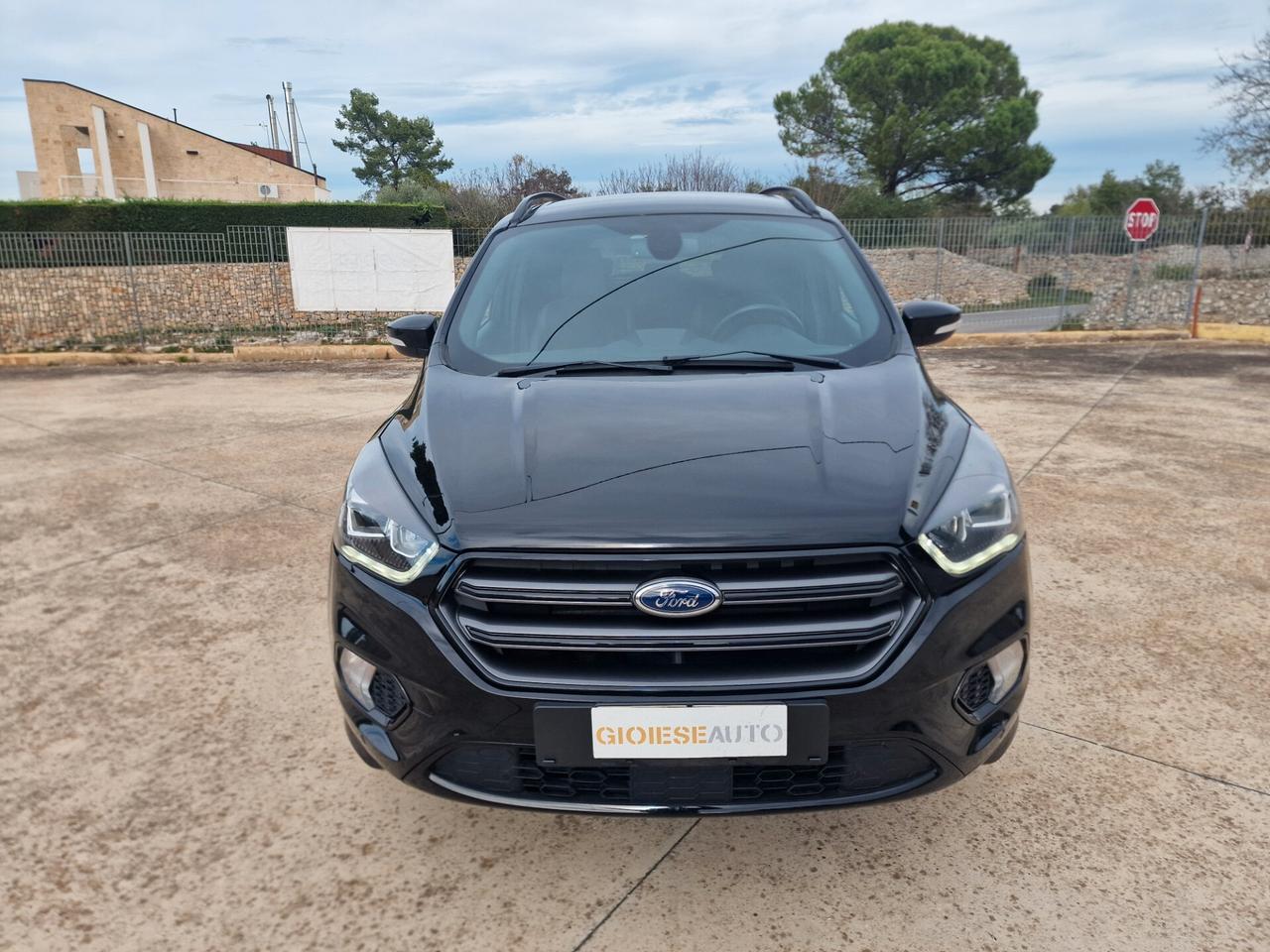 Ford Kuga 1.5 TDCI 120 CV S&S 2WD ST-Line