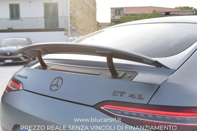Mercedes-Benz AMG GT 43 4MATIC+ Mild hybrid