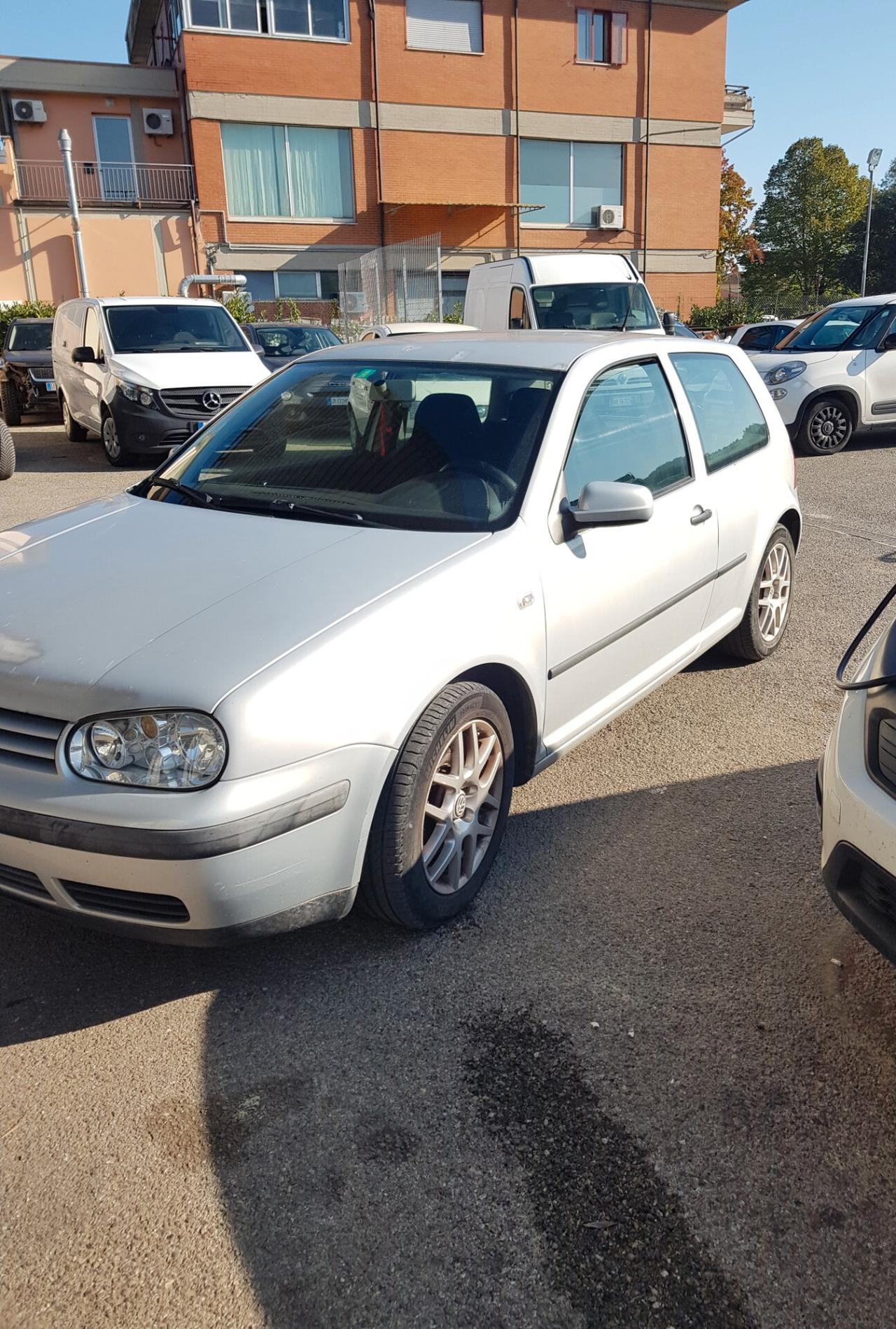 Volkswagen Golf 1.9 TDI/90 CV cat 3 porte