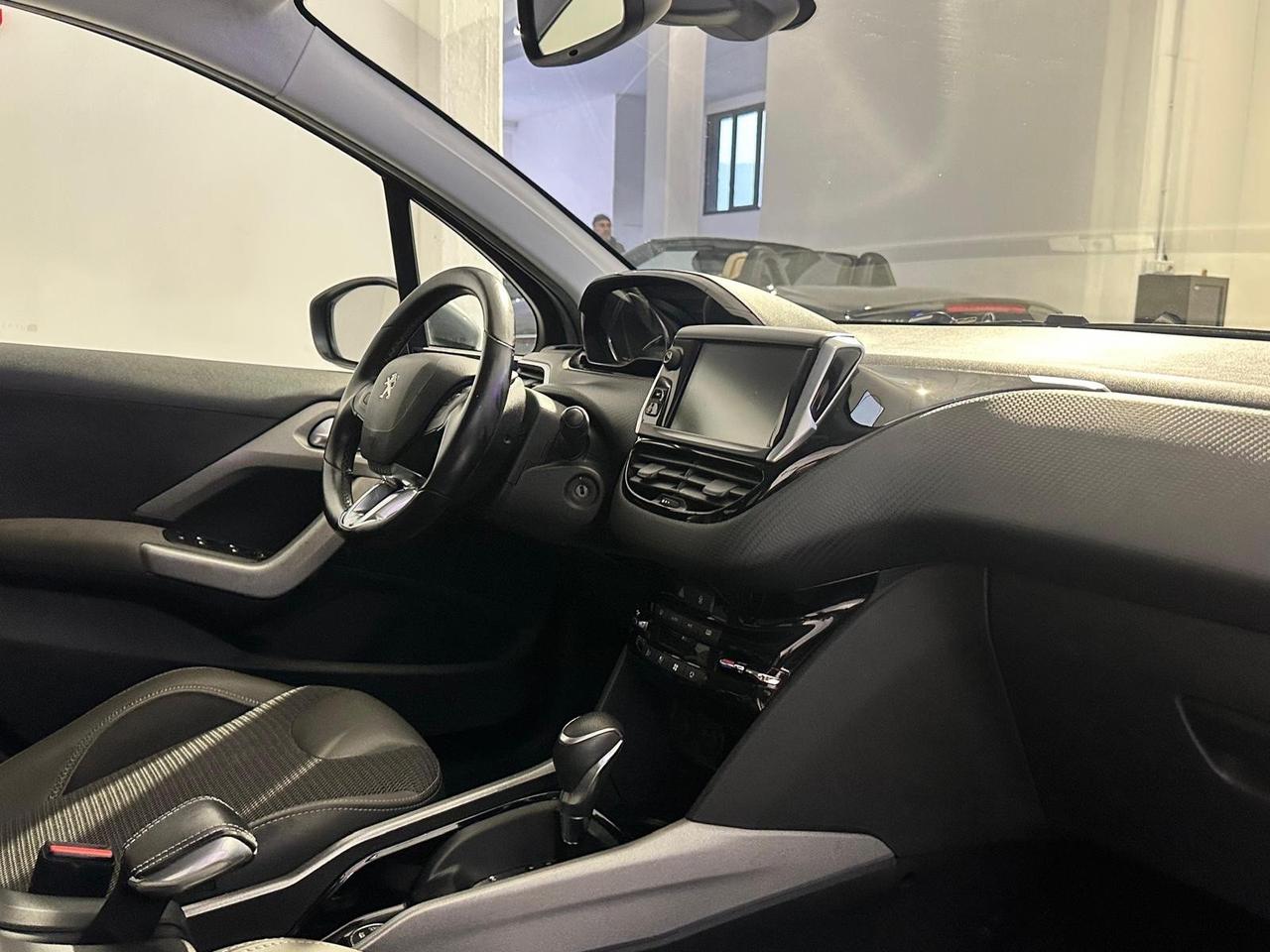 Peugeot 2008 BlueHDi 100 Allure