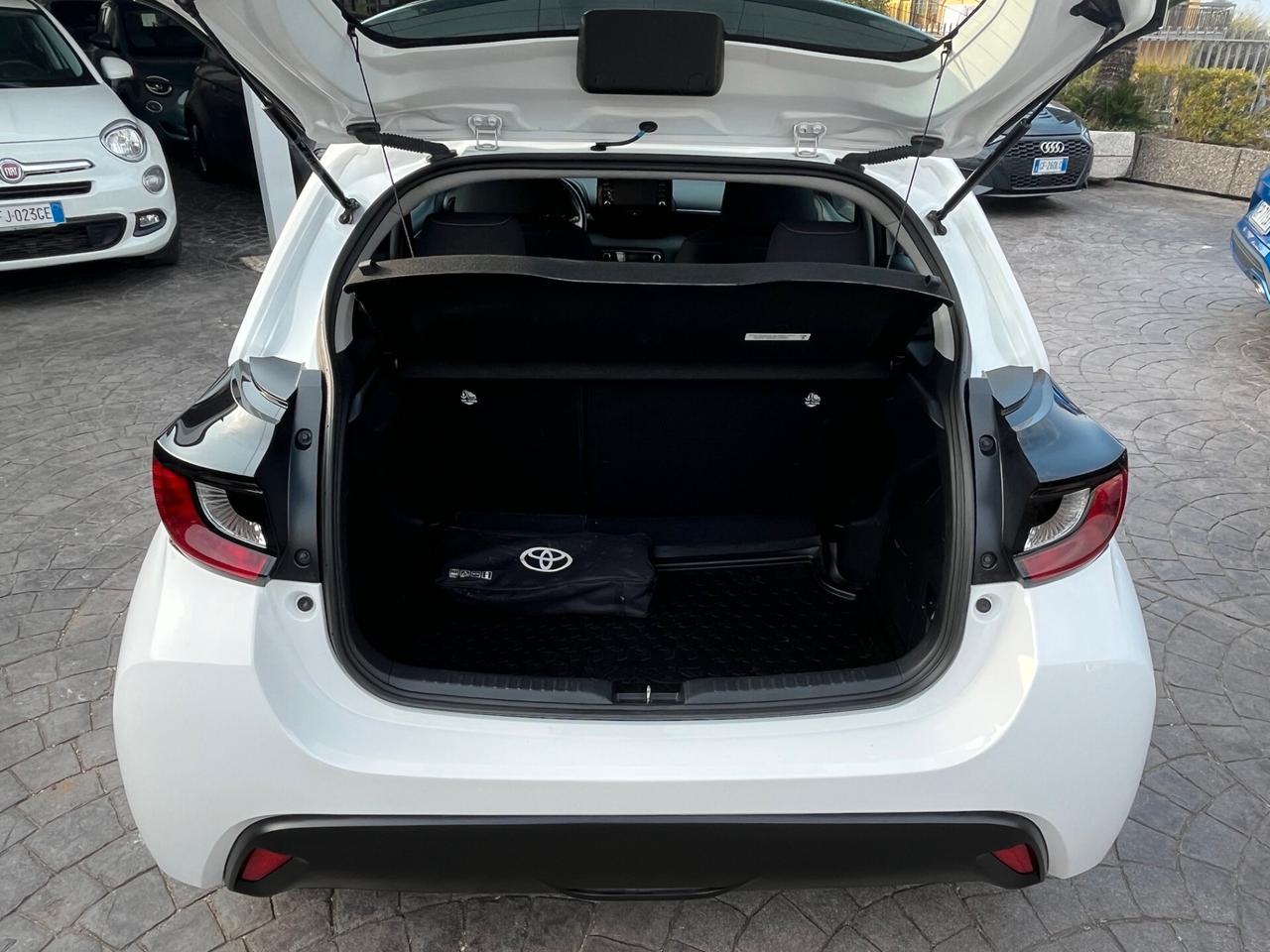 Toyota Yaris 1.5 Hybrid 5 porte Active