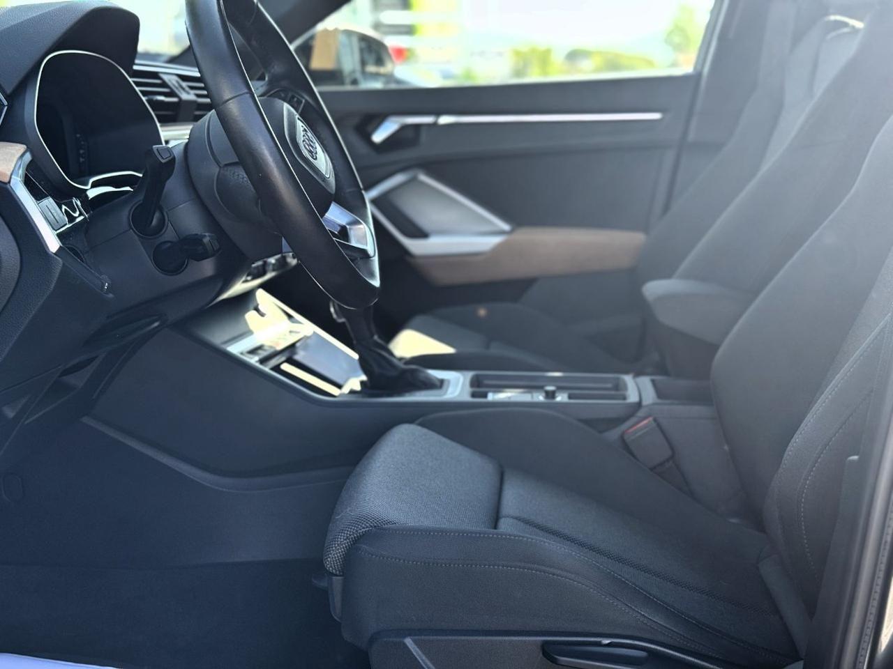 AUDI Q3 SPB 35 TFSI Identity Black 150CV S line