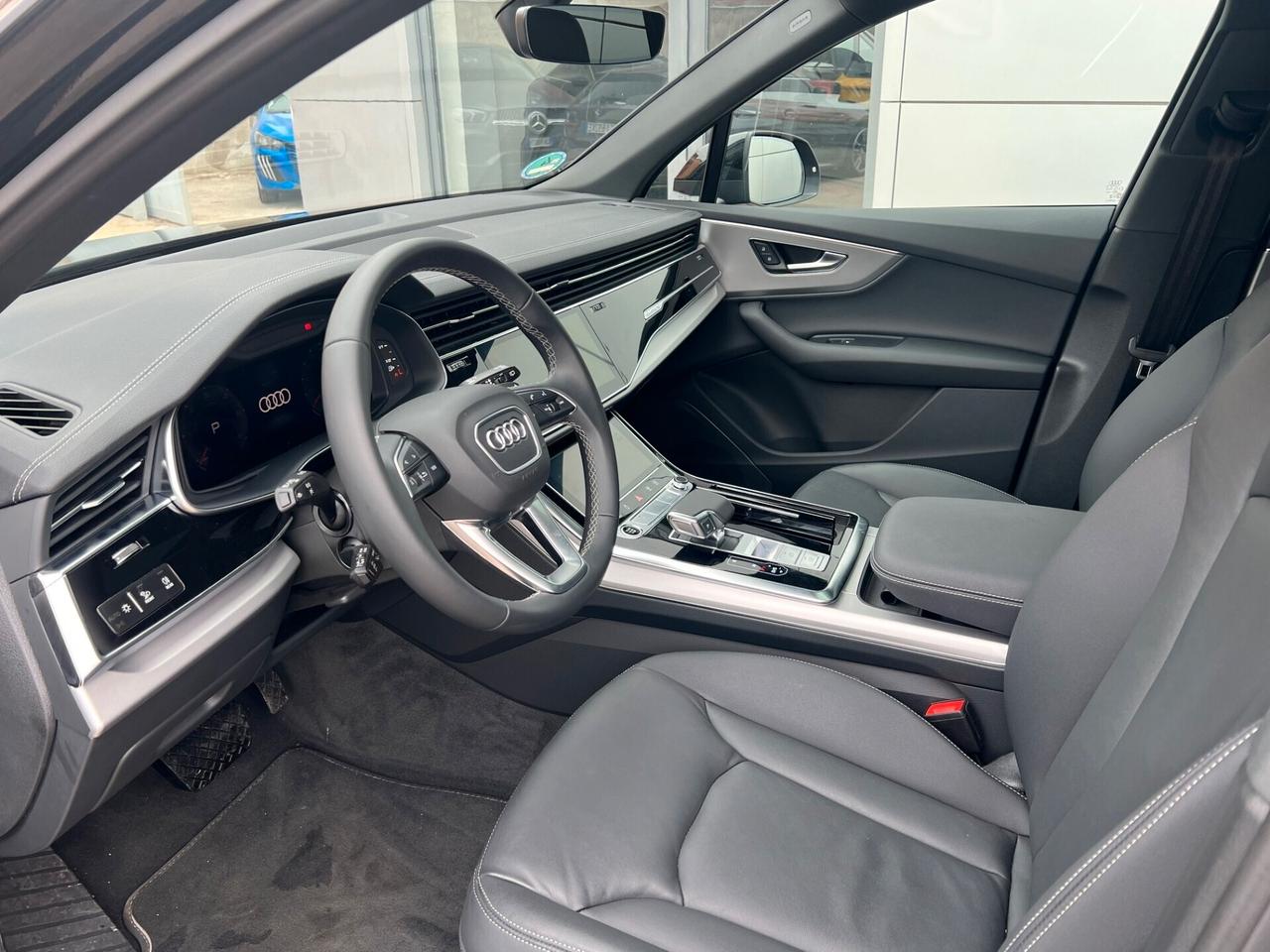 Audi Q7 45 Sline quattro possibilità noleggio noscoring