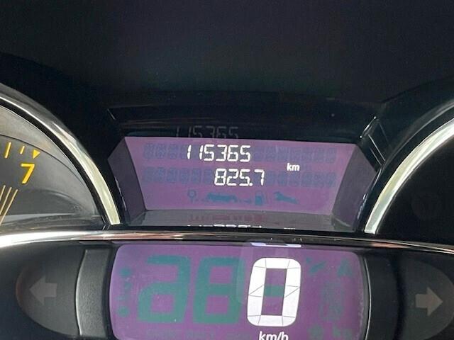 RENAULT CLIO 1.2 75CV LIVE+NAVI OK NEOPATENTATI