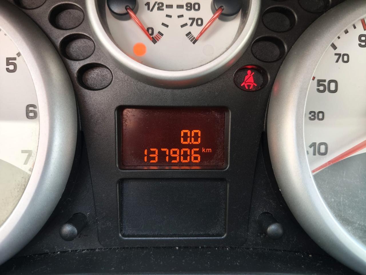 Peugeot 207 1.4 8V 75CV 5p. X Line