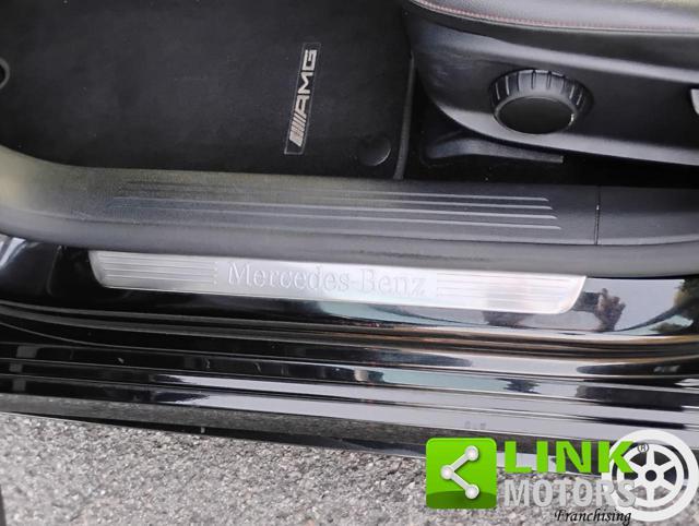 MERCEDES-BENZ A 220 Premium AMG