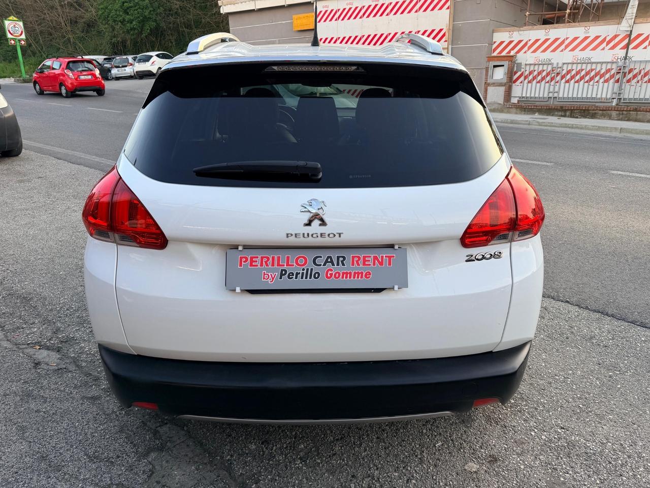 Peugeot 2008 1.2 VTi 82CV Allure