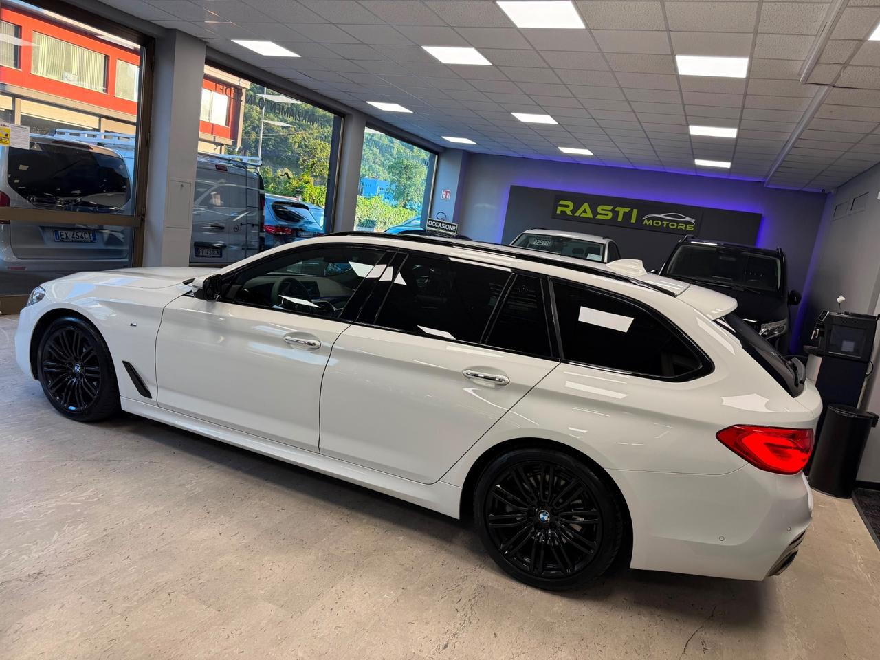 Bmw 520 520d xDrive Touring Msport