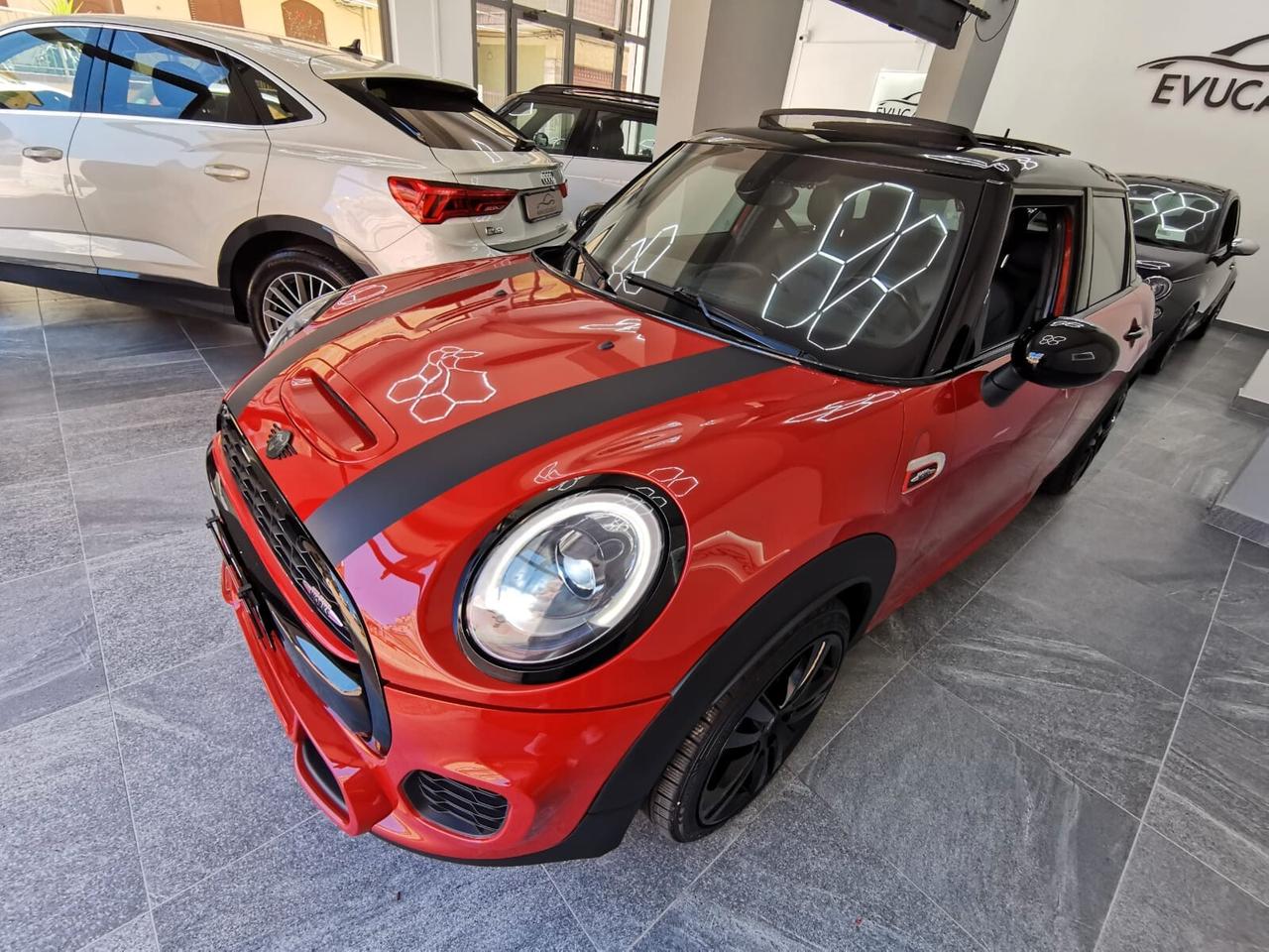 Mini Mini 2.0 Cooper SD Allestimento Jhon Cooper Works 5 porte TETTO