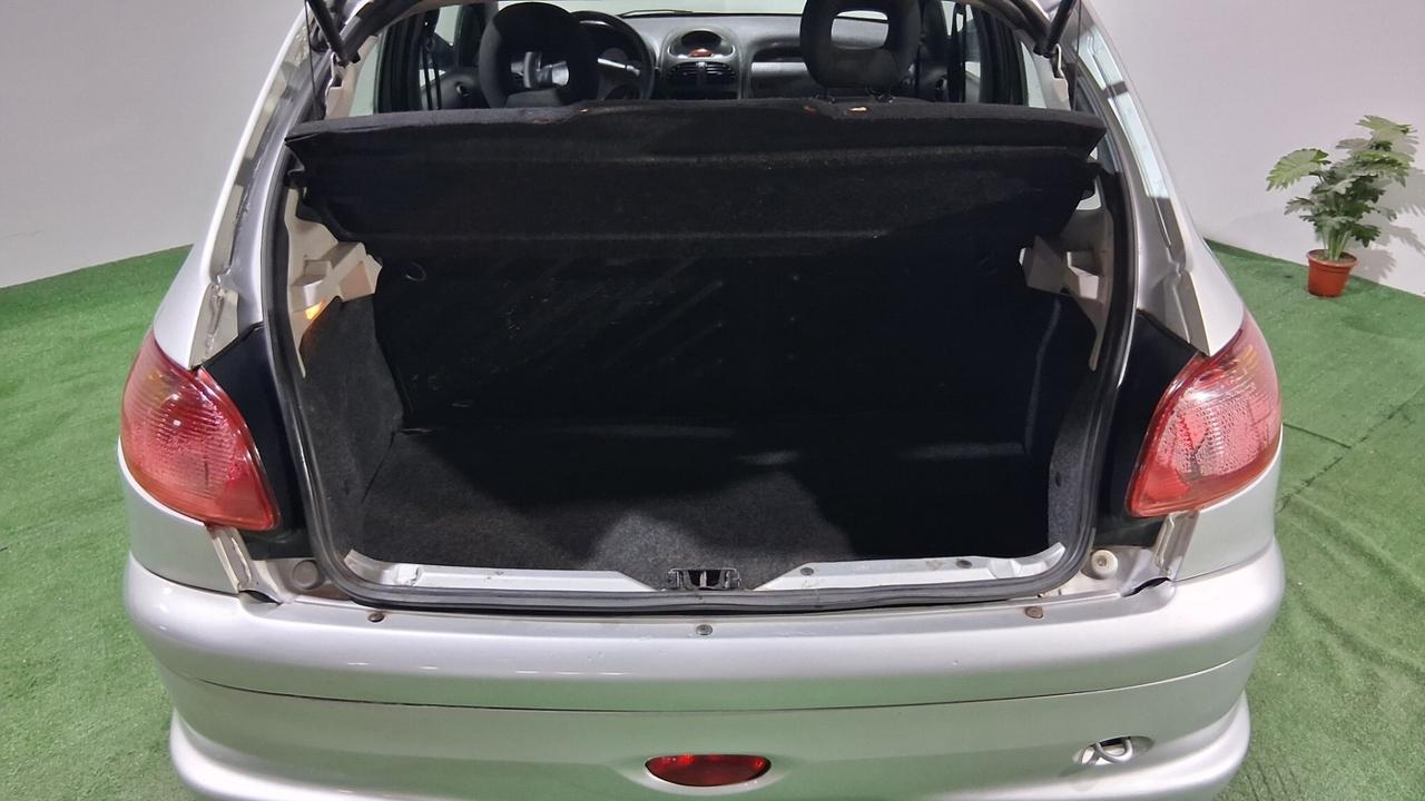 PEUGEOT 206 1.4 HDI 68CV ENFANT TERRIBLE