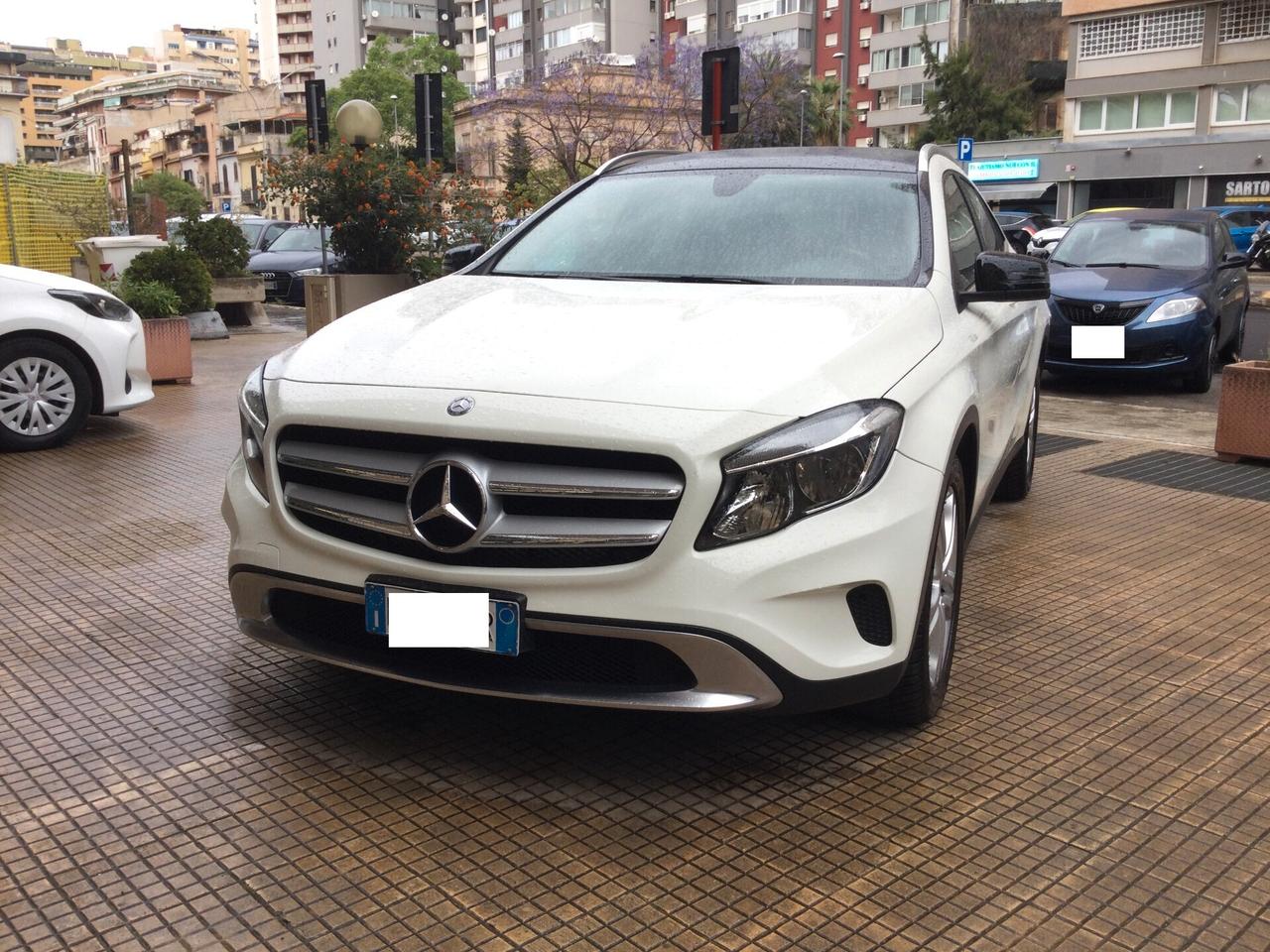 Mercedes-benz GLA 180 d Automatic Premium