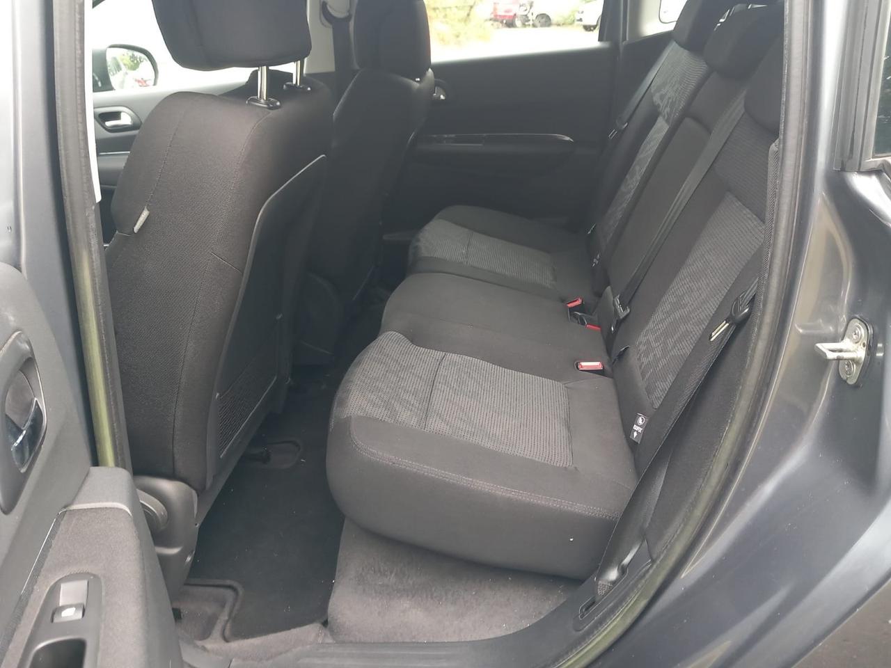 Peugeot 3008 1.6 HDi 112CV Active Mix