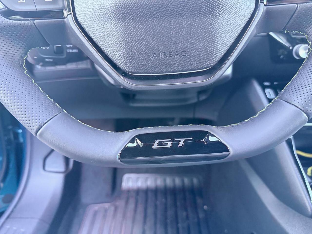 Peugeot 2008 2008 1.2 hybrid GT 145cv e-dcs6