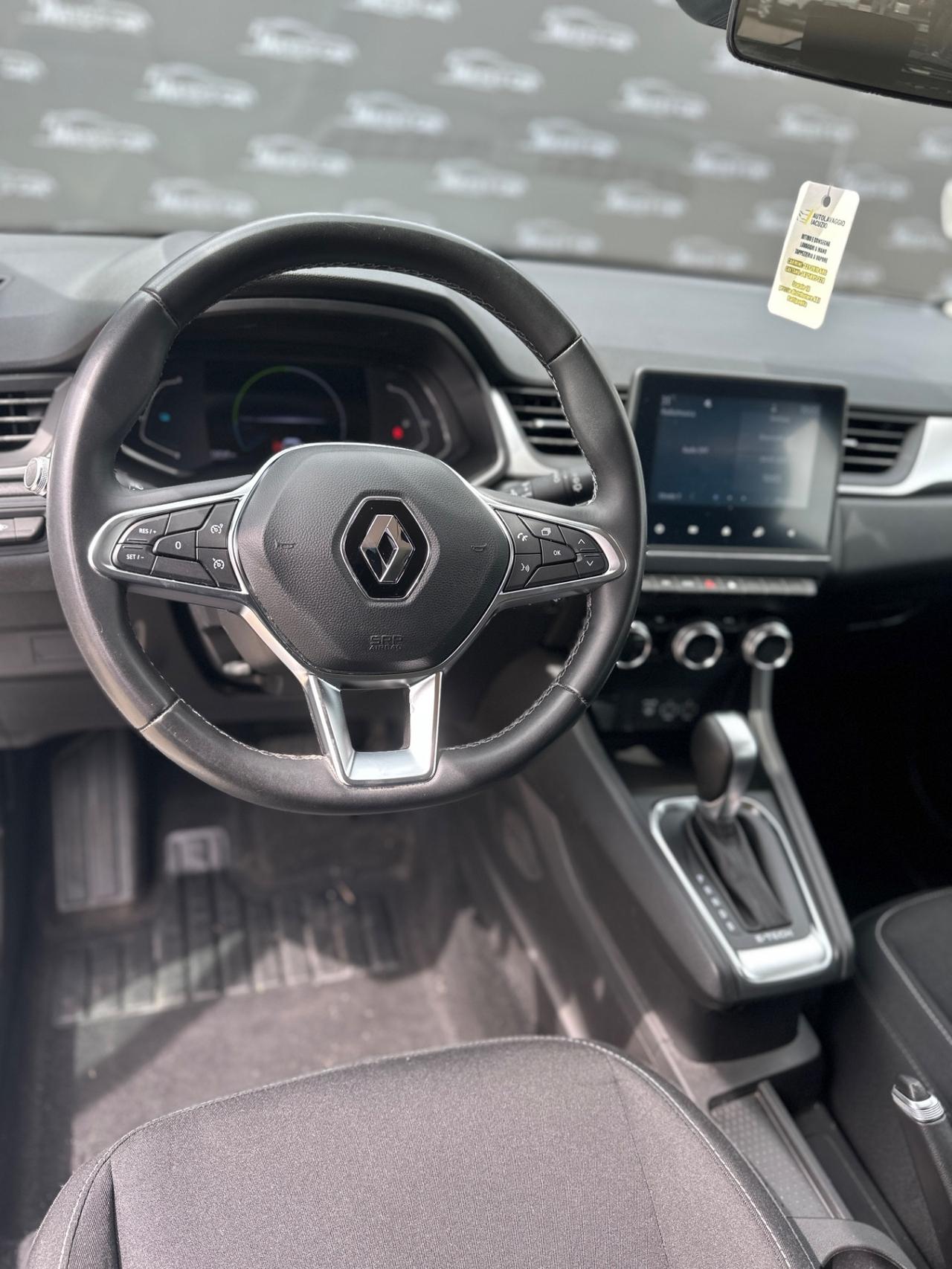 RENAULT CAPTUR (anno 2021)CAMBIO AUTOMATICO