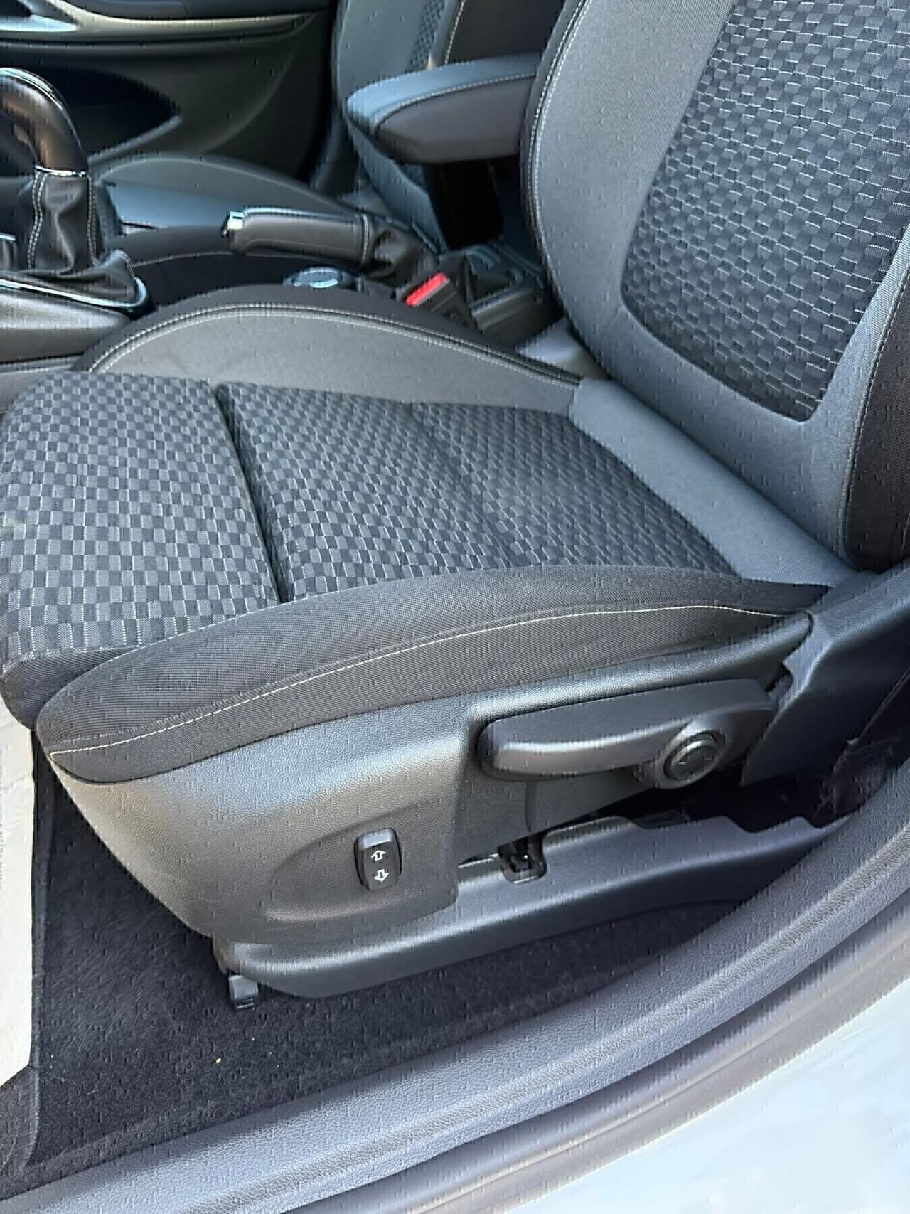 Opel Astra GS Line berlina 1.5 Diesel anno 09-2020