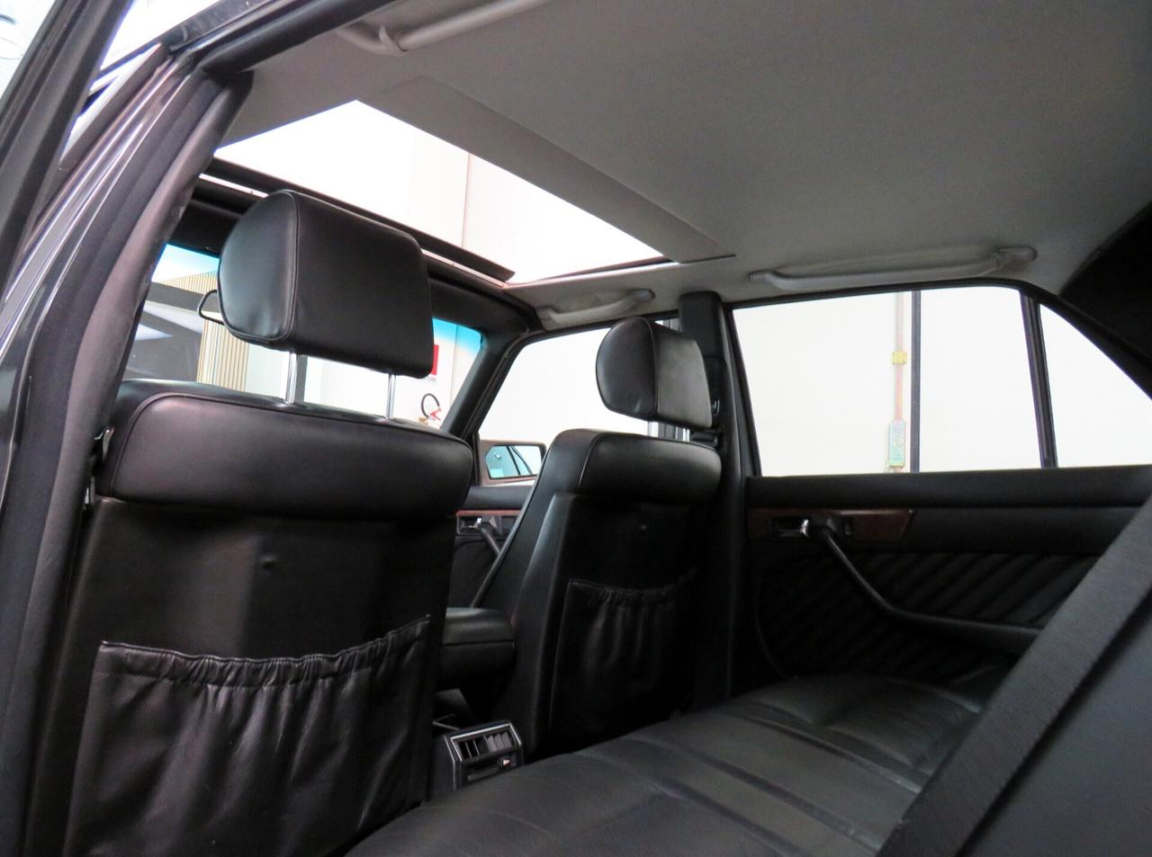 Mercedes-benz S 300 SE cat