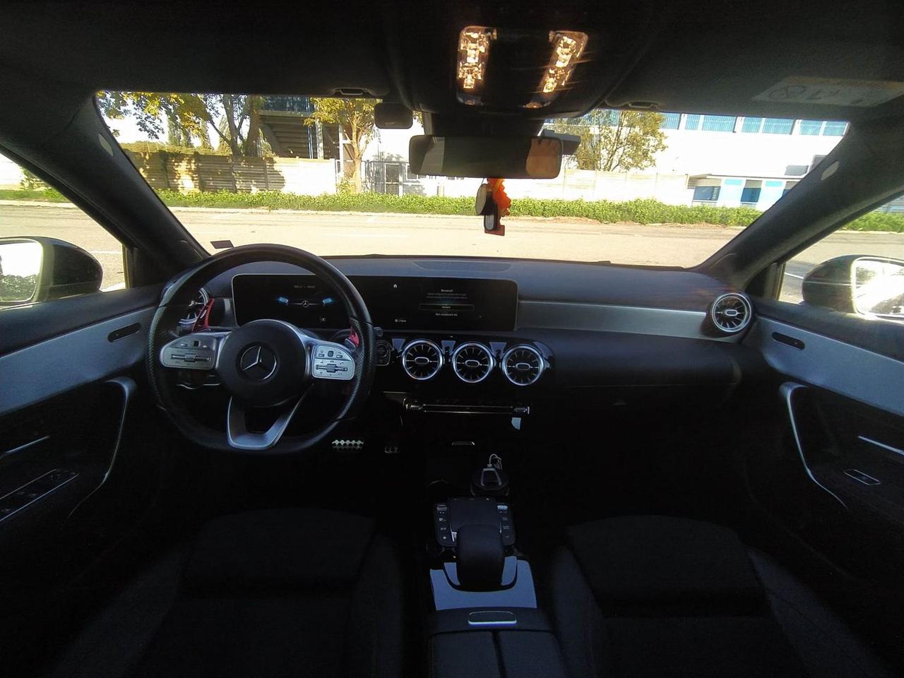 Mercedes-Benz A 250 PREMIUM #50030