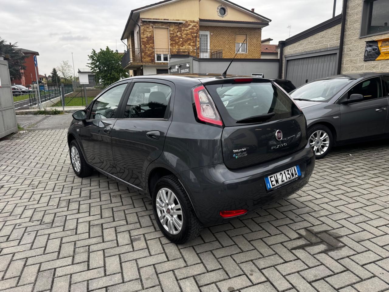 Fiat Punto 1.4 8V 5 porte Natural Power Lounge
