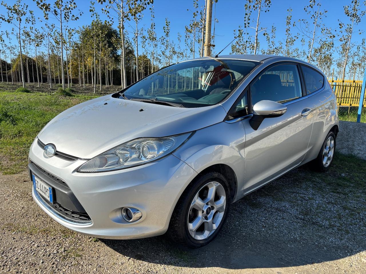 Ford Fiesta 1.4 96CV aut. 3 porte Titanium