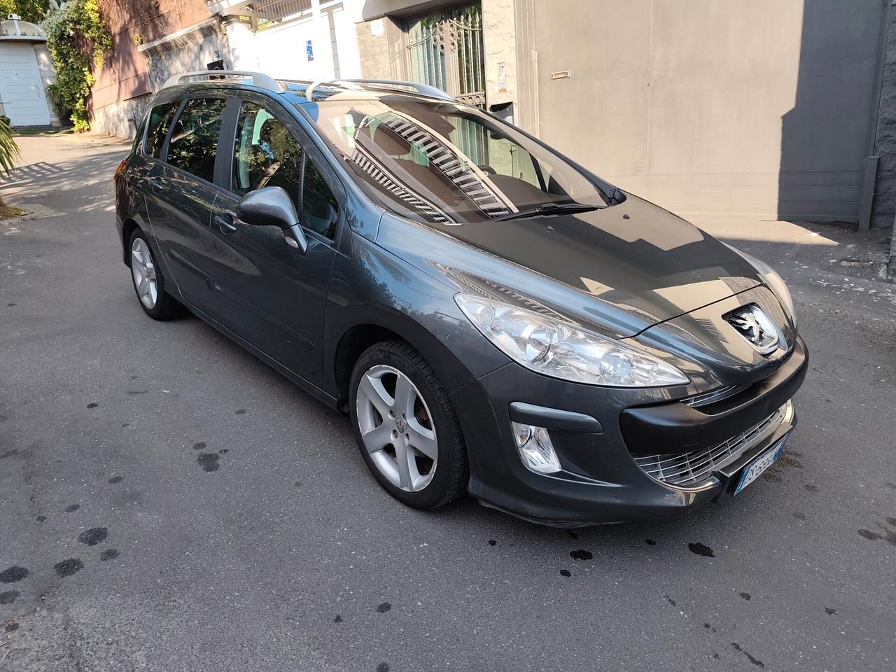 Peugeot 308 1.6 HDi 110CV SW Ciel Féline