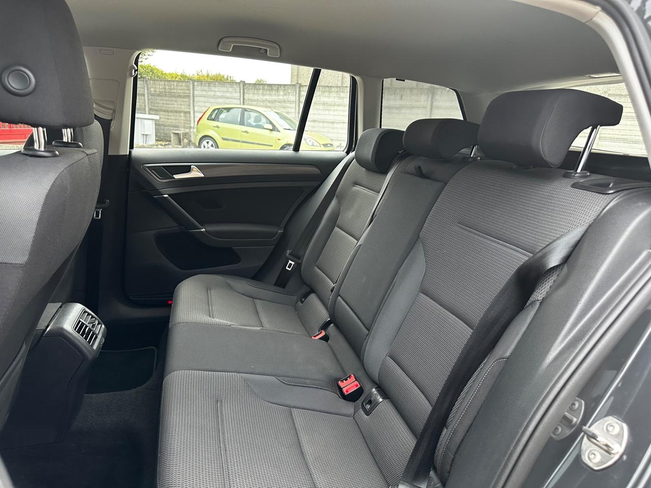 Volkswagen Golf Variant 1.0 TSI 115 CV Business BlueMotion Tech.