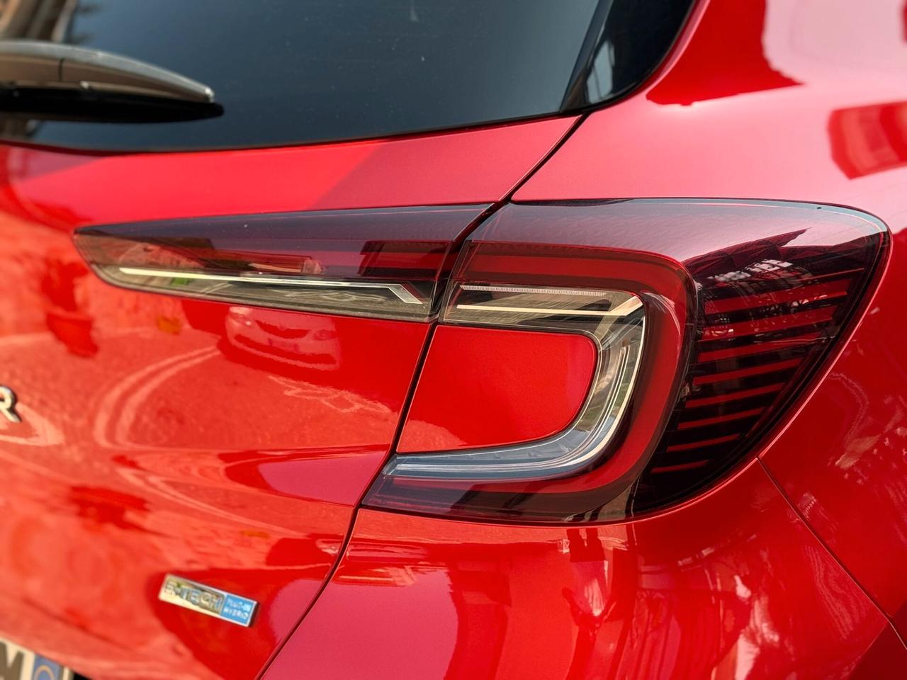 Renault Captur Plug-in Hybrid E-Tech 160 CV Intens