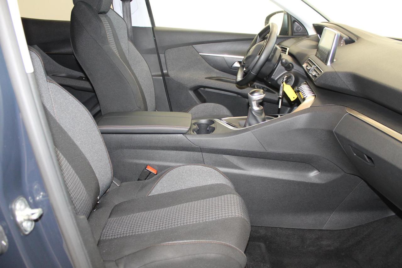 Peugeot 3008 1.2 puretech Active Business 130 Cv.