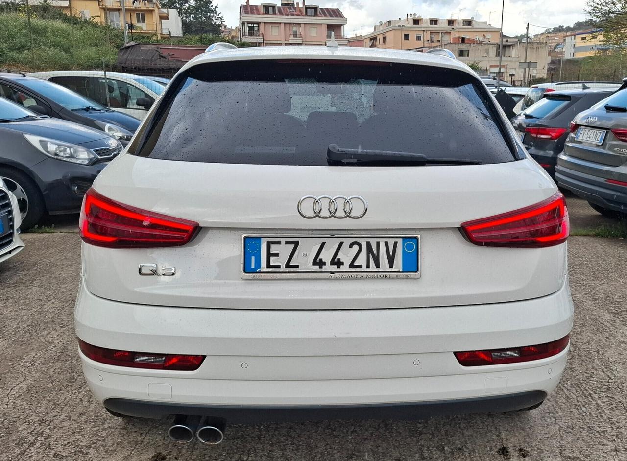 Q3 2.0 TDI 150 CV Sline