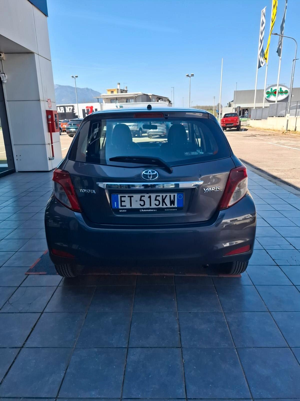 Toyota Yaris 1.4 D-4D 5 porte Lounge