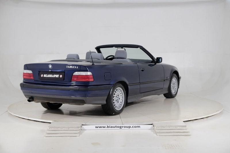 BMW Serie 3 E36 Cabrio Benzina 320i Cabrio