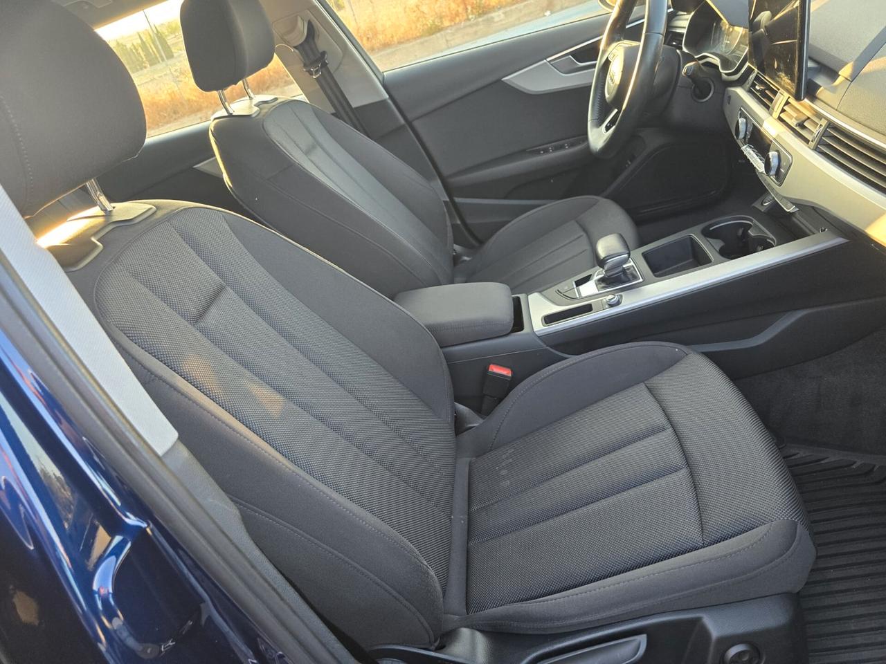 Audi A4 Avant 40 g-tron S tronic Business