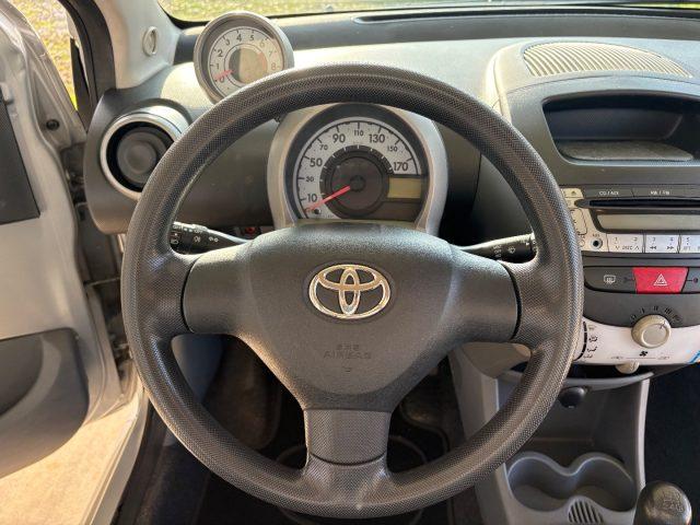 TOYOTA Aygo 1.0 12V VVT-i 5 porte OK NEOPATENTATI 5 PORTE