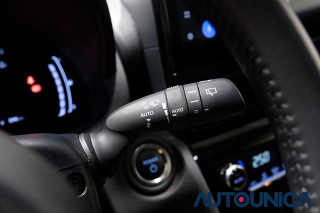 TOYOTA Yaris Cross 1.5 HYBRID 5PORTE E-CVT TREND FULL LED