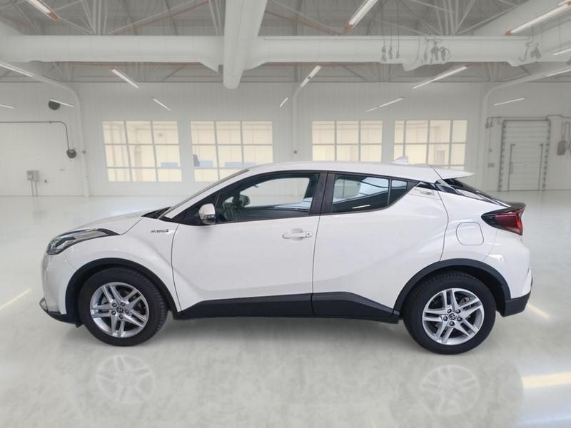 TOYOTA C-HR 1.8H 98CV E-CVT Business