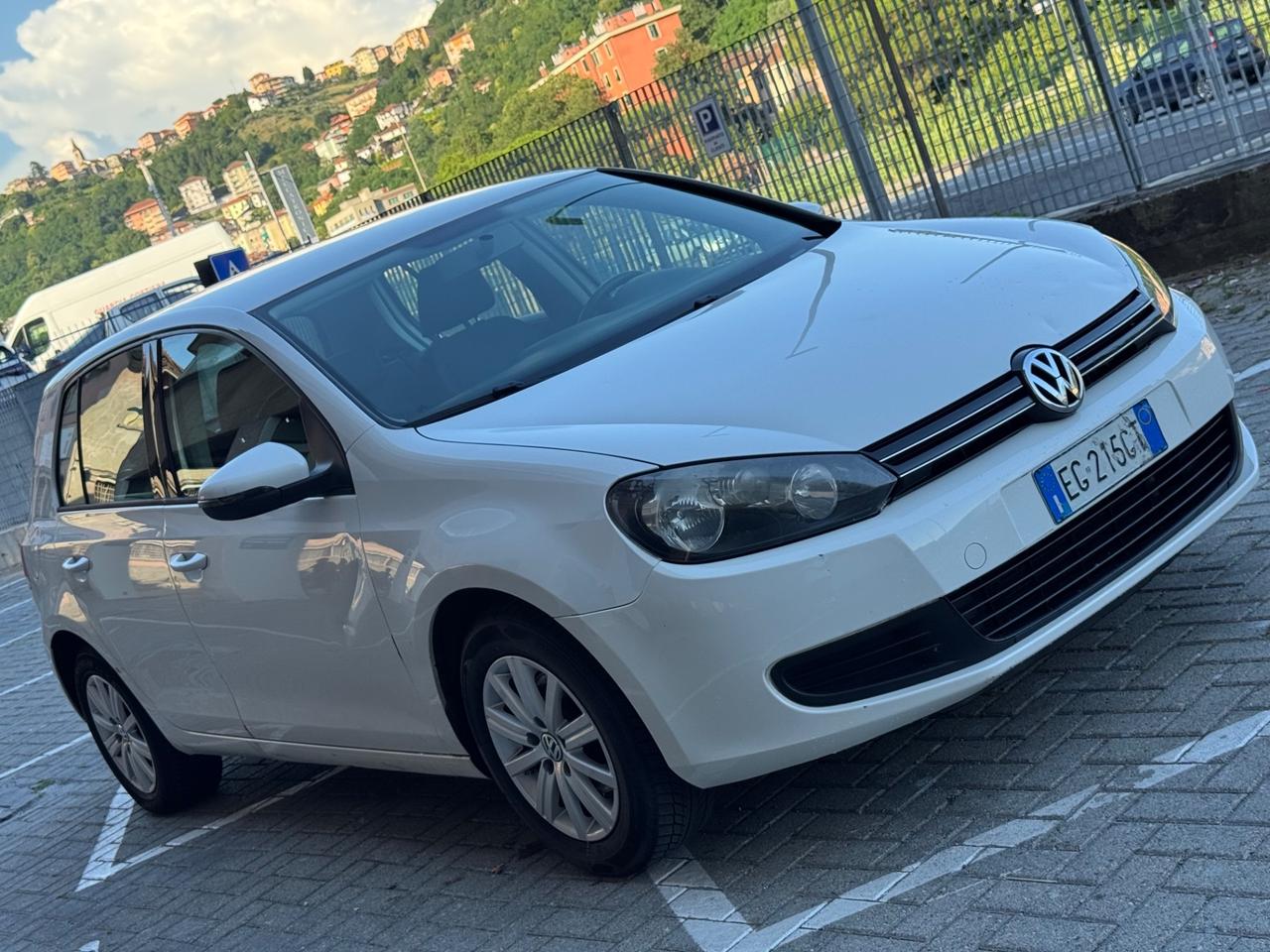 VOLKSWAGEN GOLF 1.6 TDI 5 PORTE PRONTA CONSEGNA