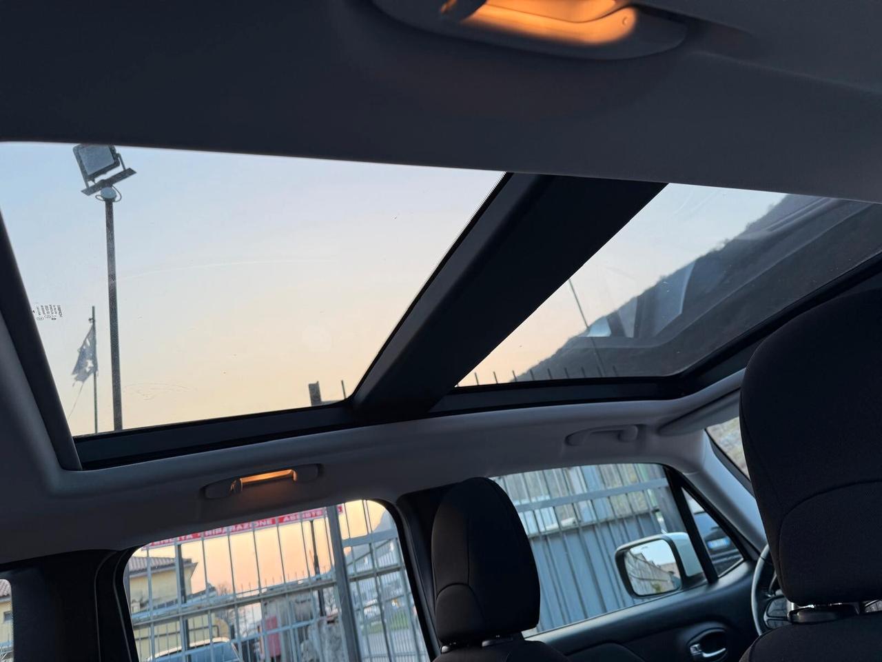 JEEP RENEGADE 1400 TETTO APRIBILE PANORAMICO OK NEOP.