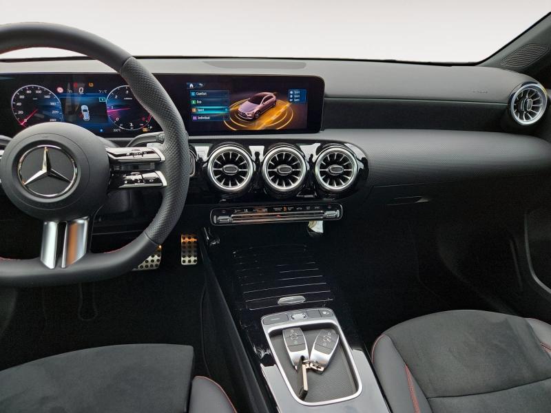 Mercedes-Benz A 180 d AMG Line Premium auto