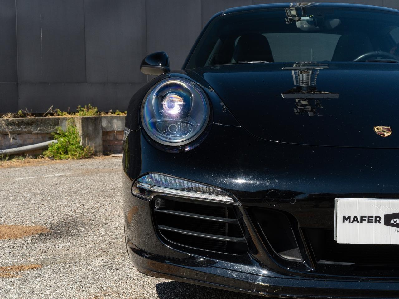 Porsche 911 3.8 Carrera 4 GTS Coupé